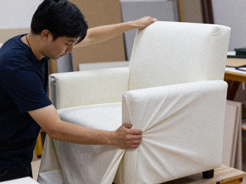Qué pasos siguen para tapizar un sillón tradicional